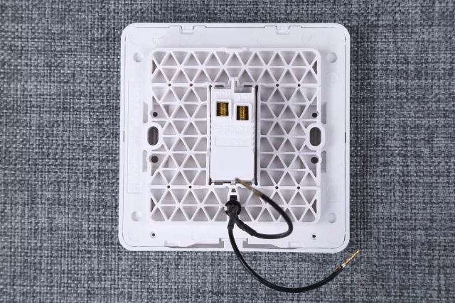 測評|無邊框開關之ABB、施耐德、西門子、羅格朗、西蒙