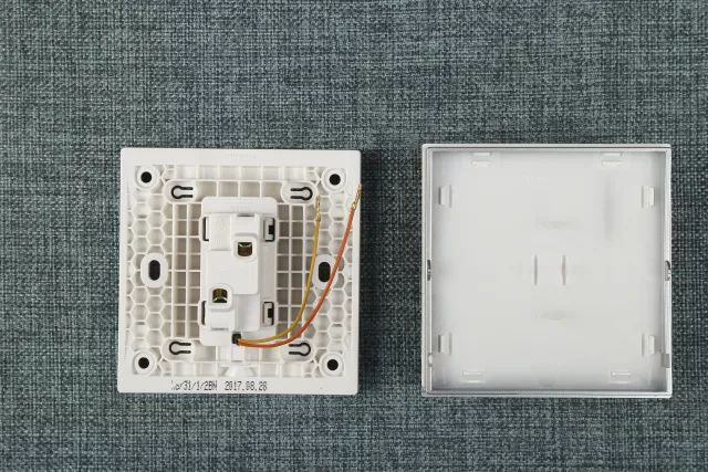 測評|無邊框開關之ABB、施耐德、西門子、羅格朗、西蒙